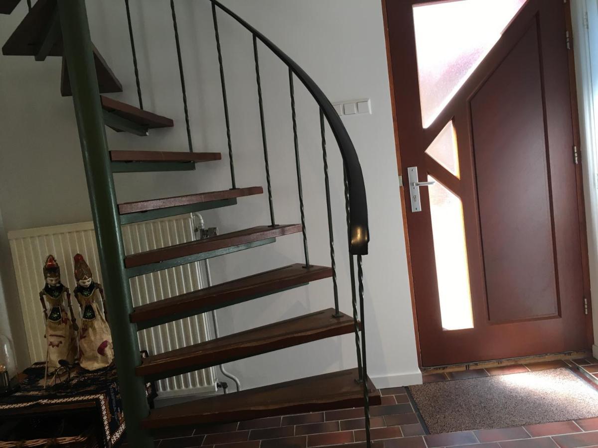 Bed & Breakfast De Ijsvogel 多尔威尔斯 外观 照片